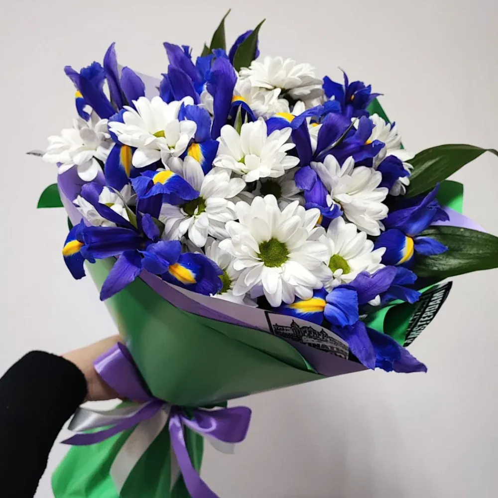 Букеты с ирисами