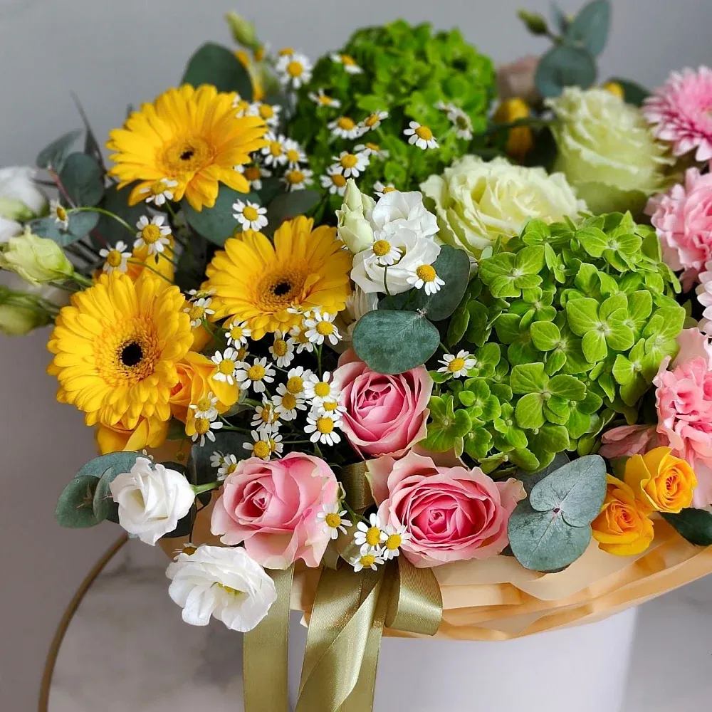 Ромашки в шляпной коробке