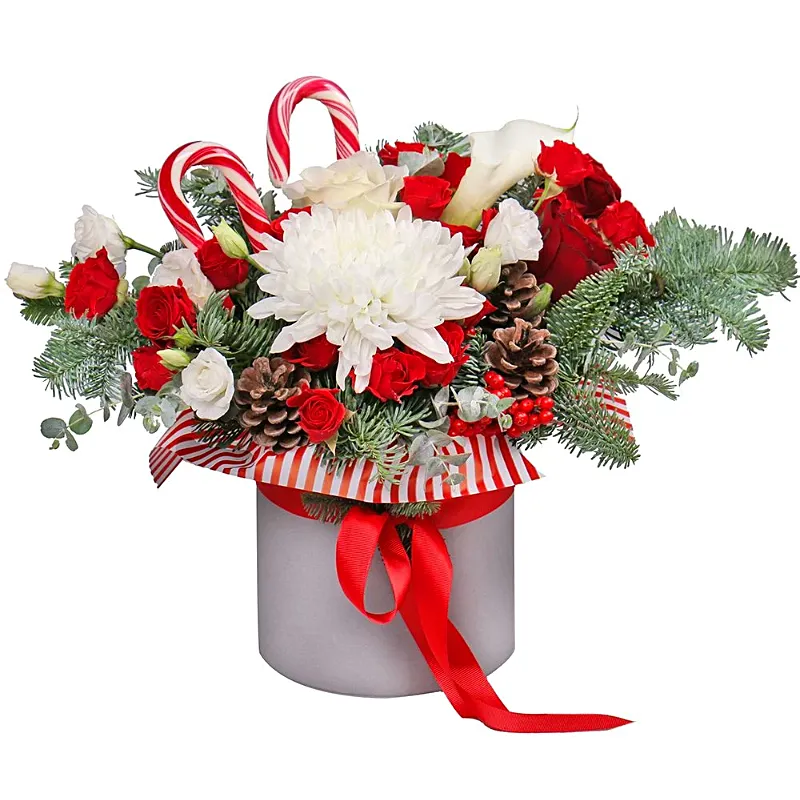 Композиция в шляпной коробке 