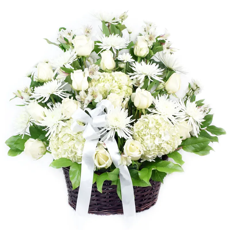 Корзина с цветами «Жемчужная роса»