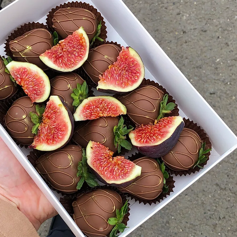 Набор клубники в шоколаде 